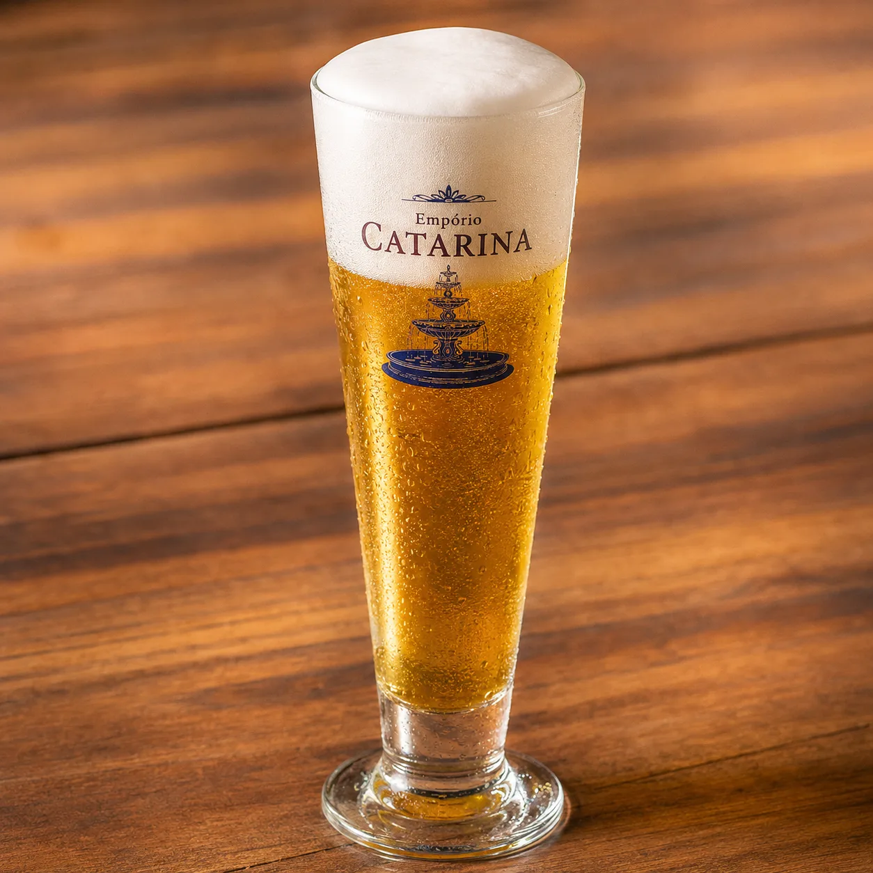 Chopp Brahma servido em copo do Empório Catarina